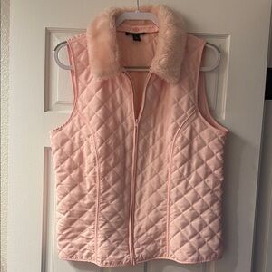 I.N. Studio Women’s Light Pink Quilted Vest with Removable Faux Fur Collar